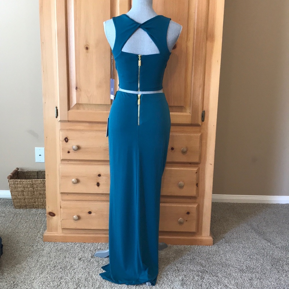 Jennifer Lopez 2-pc Skirt Set (Top-S/Skirt-XS) - Picture 2 of 4